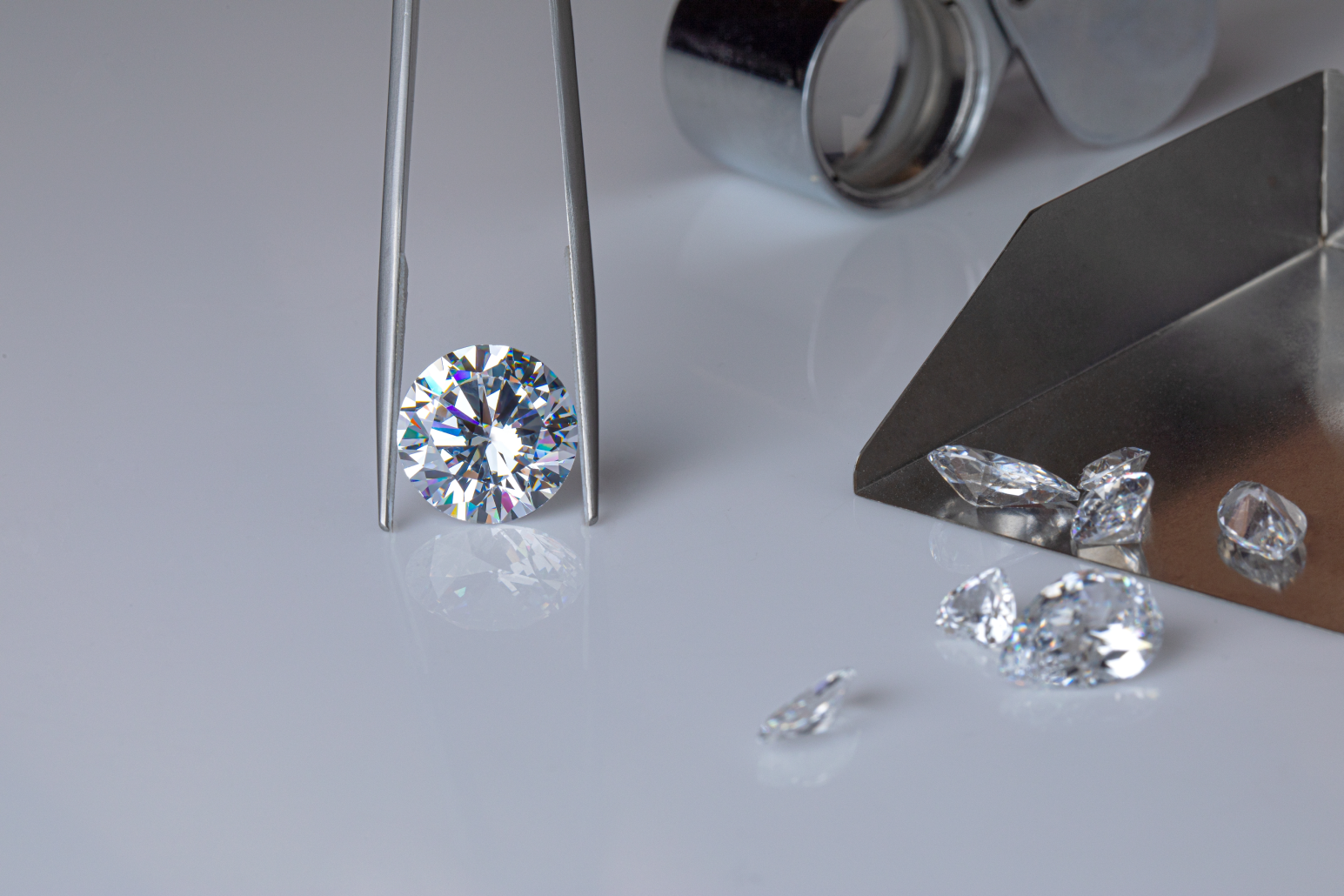 The 4 C's: Your Diamond Buying Guide